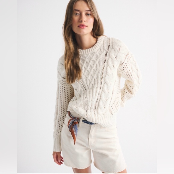 Abercrombie & Fitch Sweaters - Abercrombie & Fitch Textural Stitch Cable Crew Sweater